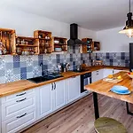 Vandrerhjem &